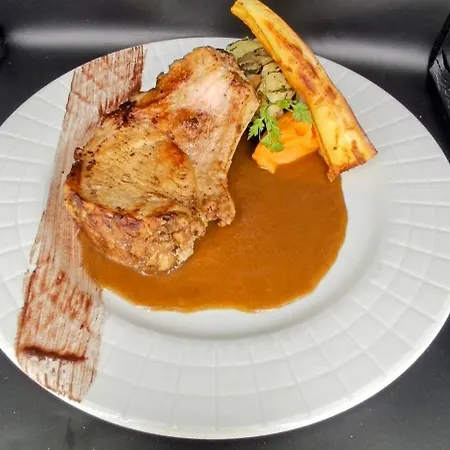 Logis De La Truffe Hotel